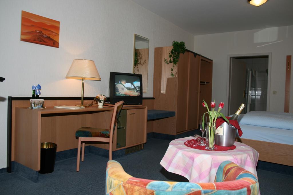 Schlosshotel Eisenach Ruang foto